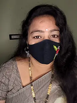 neelu-hoty online show from 10/11/25, 12:15