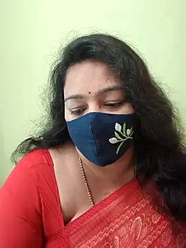 neelu-hoty online show from 05/02/26, 09:36