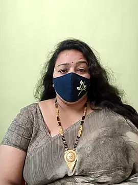 neelu-hoty online show from 05/11/26, 09:04