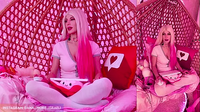 dana more online show from 11/21/25, 09:41