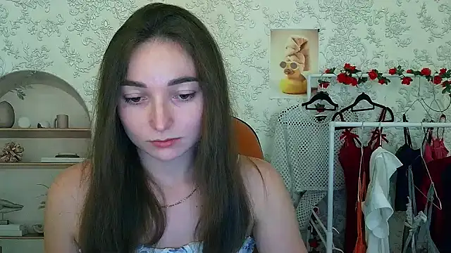  Barbie Kiss  online show from 11/09/25, 05:33