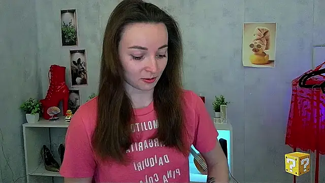  Barbie Kiss  online show from 04/25/26, 10:18