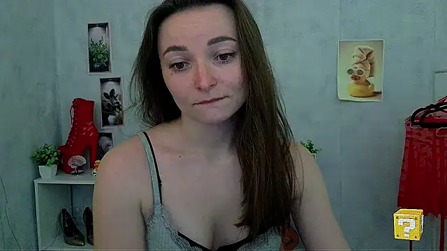  Barbie Kiss  online show from 04/28/26, 01:16