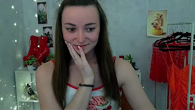  Barbie Kiss  online show from 05/06/26, 01:05