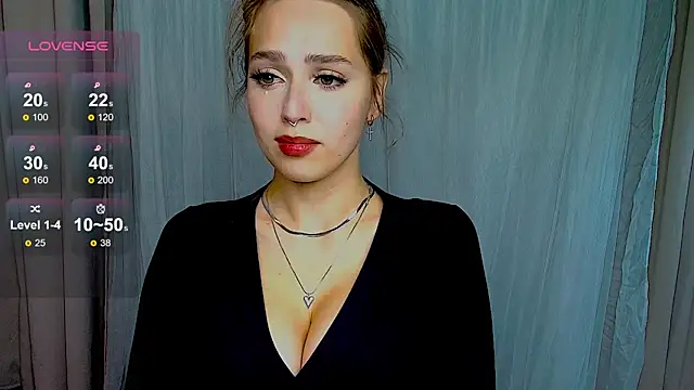 Snapshot of YaraKroft_ chatting on 01/21/25, 11:24 YaraKroft online show from 01/21/25, 11:24