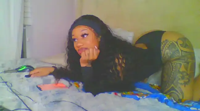 Snapshot of XenaIsland chatting on 12/20/24, 09:21 XenaIsland online show from 12/20/24, 09:21