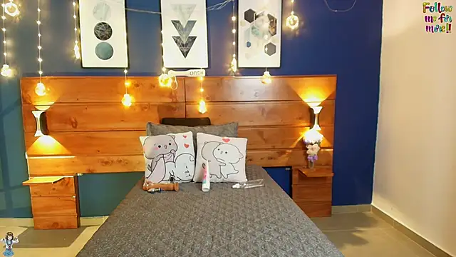 dahiana spark online show from 11/11/25, 08:20