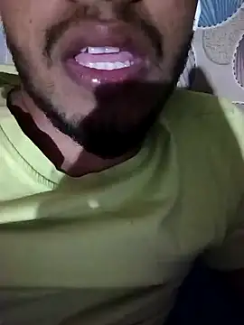 Snapshot of Neel8547 chatting on 12/16/24, 05:33 Neel8547 online show from 12/16/24, 05:33