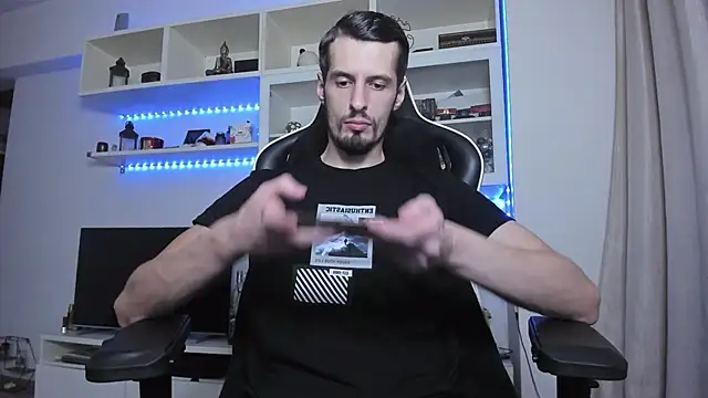 ToddClaytonn online show from 10/31/25, 11:39