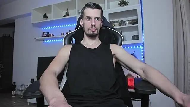 Snapshot of ToddClaytonn chatting on 01/10/26, 04:31 ToddClaytonn online show from 01/10/26, 04:31