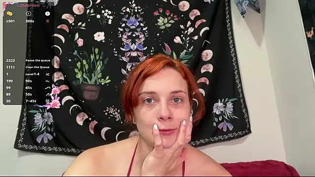 Aria Fields online show from 12/18/25, 03:29