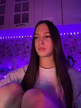 Snapshot of EricaWalls chatting on 12/13/24, 03:27 EricaWalls online show from 12/13/24, 03:27