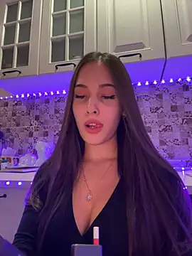 Snapshot of EricaWalls chatting on 12/21/24, 09:36 EricaWalls online show from 12/21/24, 09:36