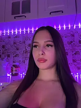 Snapshot of EricaWalls chatting on 02/08/25, 12:17 EricaWalls online show from 02/08/25, 12:17