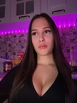 Snapshot of EricaWalls chatting on 03/06/25, 08:59 EricaWalls online show from 03/06/25, 08:59