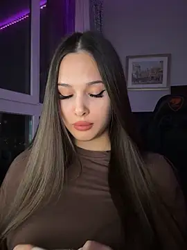 Snapshot of EricaWalls chatting on 11/28/25, 09:06 EricaWalls online show from 11/28/25, 09:06