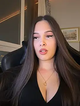 Snapshot of EricaWalls chatting on 01/10/26, 04:31 EricaWalls online show from 01/10/26, 04:31