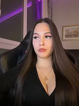 Snapshot of EricaWalls chatting on 01/14/26, 05:29 EricaWalls online show from 01/14/26, 05:29