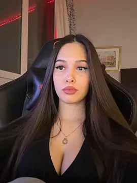 Snapshot of EricaWalls chatting on 02/08/26, 07:06 EricaWalls online show from 02/08/26, 07:06