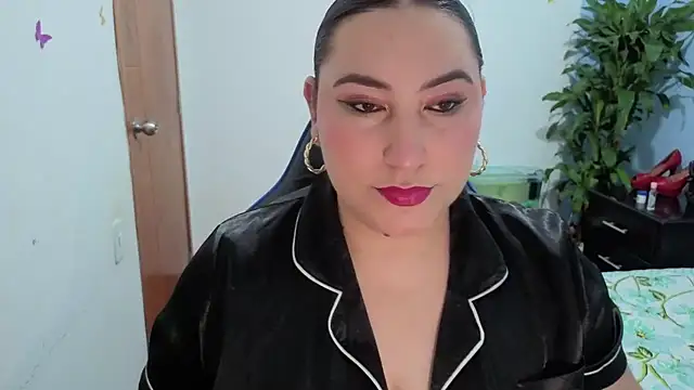 Snapshot of catalina_boobs chatting on 07/17/26, 05:58 catalina boobs online show from 07/17/26, 05:58