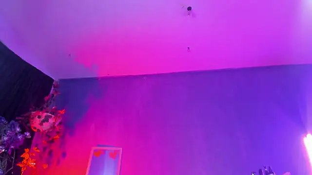 vanelope11 online show from 03/18/25, 09:53