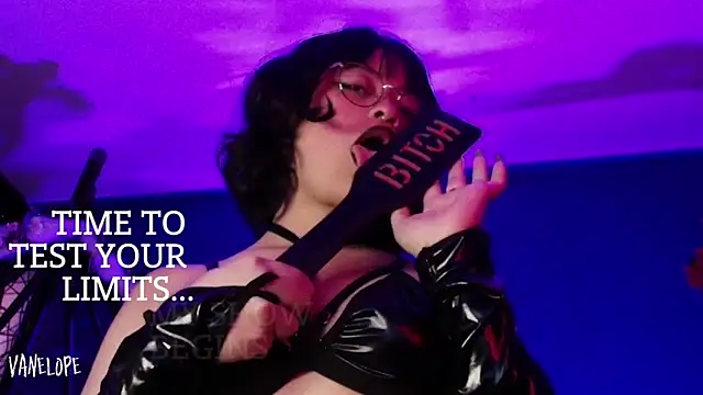 vanelope11 online show from 09/10/25, 07:14