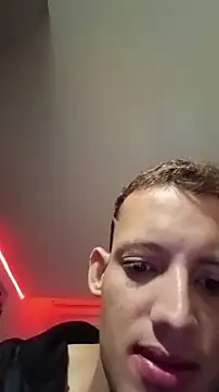 Snapshot of Duvan_Martinez23 chatting on 04/05/26, 10:01 Duvan Martinez23 online show from 04/05/26, 10:01