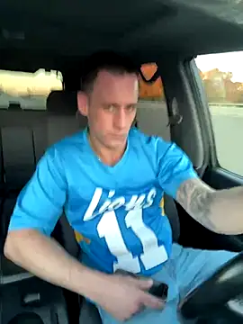 Snapshot of PeytonJohnn chatting on 10/26/25, 09:42 PeytonJohnn online show from 10/26/25, 09:42