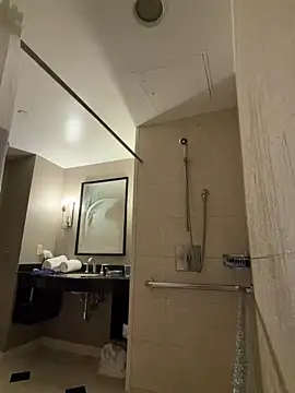 Snapshot of PeytonJohnn chatting on 12/15/25, 01:54 PeytonJohnn online show from 12/15/25, 01:54