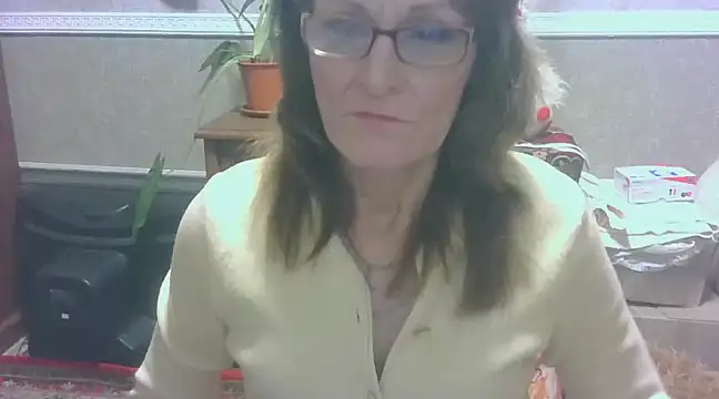 Snapshot of Manulyonok51 chatting on 12/27/24, 05:26 Manulyonok51 online show from 12/27/24, 05:26