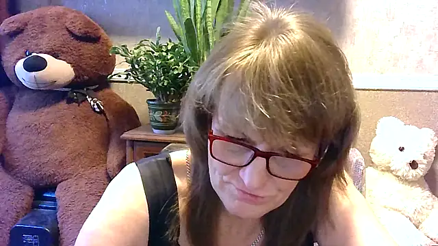 Snapshot of Manulyonok51 chatting on 09/12/25, 09:20 Manulyonok51 online show from 09/12/25, 09:20