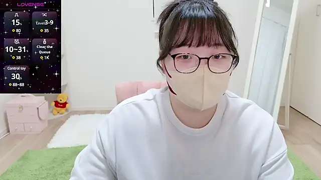 Snapshot of o-Aya-o chatting on 01/10/25, 03:06 o-Aya-o online show from 01/10/25, 03:06