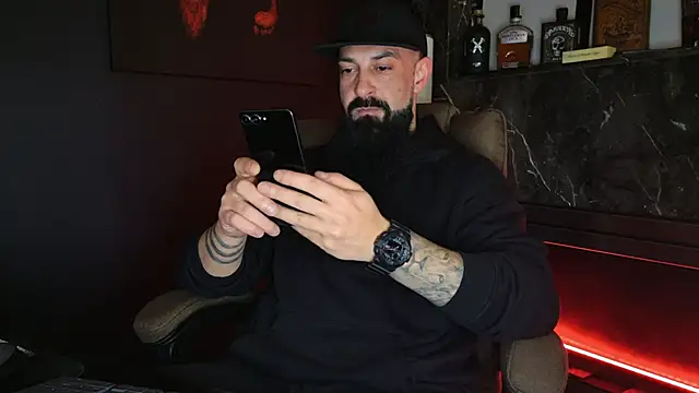 axxelrich  online show from 11/25/25, 04:12