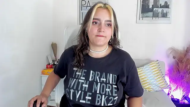 katy giil online show from 03/17/25, 08:51