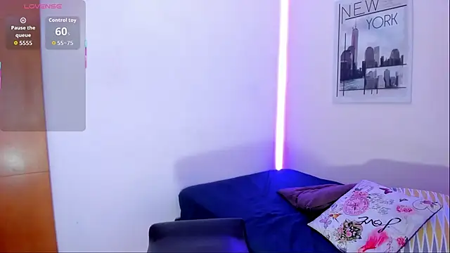 katy giil online show from 10/18/25, 01:01