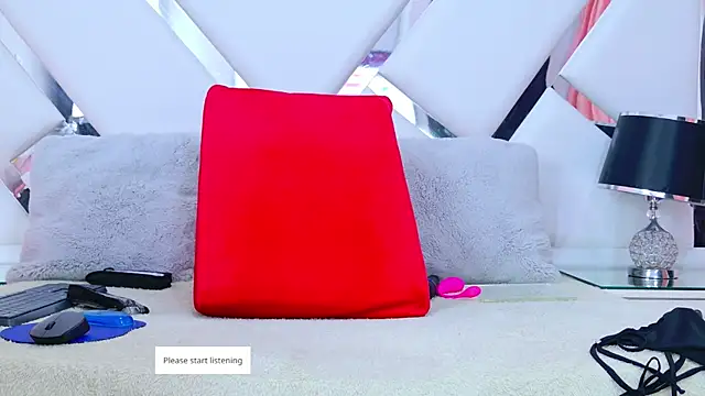 DahianaMoss online show from 03/17/25, 11:42