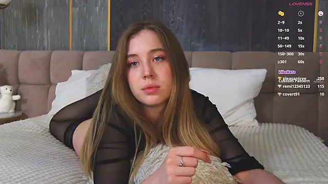 LoraineLuff online show from 01/10/25, 06:06