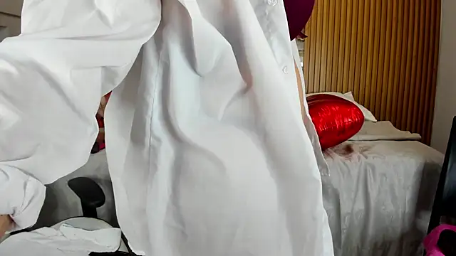 Danna topless online show from 03/13/25, 06:12