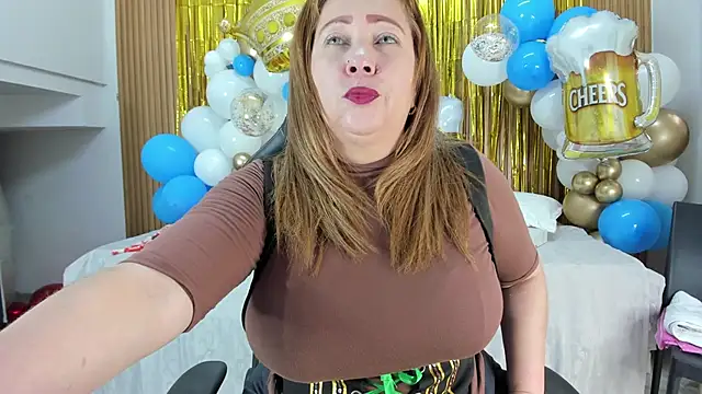 Danna topless online show from 10/03/25, 12:02