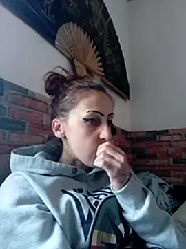 Snapshot of kriszy_baby chatting on 03/16/26, 07:34 kriszy baby online show from 03/16/26, 07:34