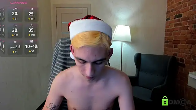 Snapshot of Ul_Tima chatting on 12/25/24, 11:31 Ul Tima online show from 12/25/24, 11:31