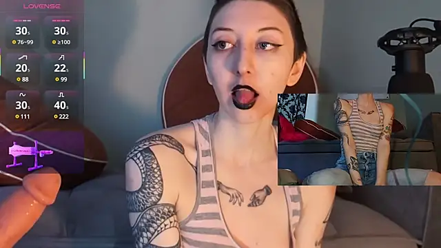 lovelylucyy online show from 03/13/25, 09:16