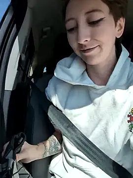 lovelylucyy online show from 10/02/25, 05:42