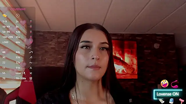 Snapshot of Charlotte_greys chatting on 01/06/26, 08:34 Charlotte greys online show from 01/06/26, 08:34