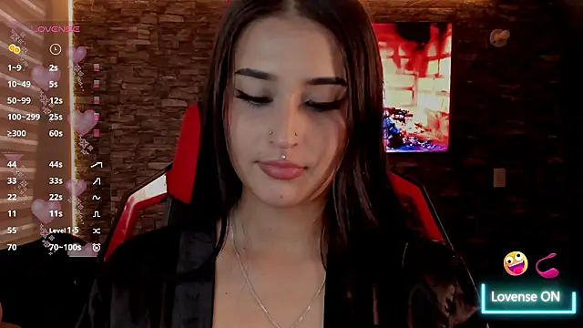 Snapshot of Charlotte_greys chatting on 01/16/26, 09:41 Charlotte greys online show from 01/16/26, 09:41