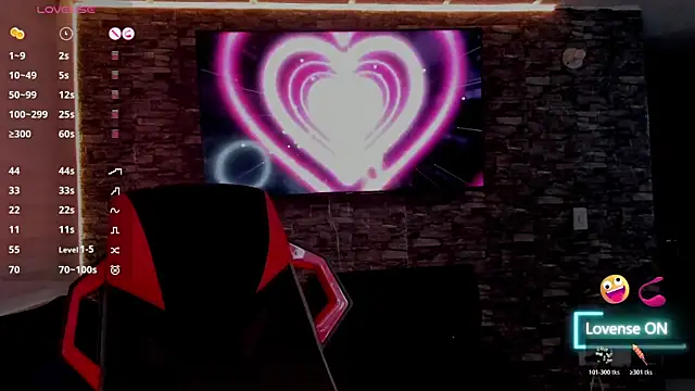 Snapshot of Charlotte_greys chatting on 02/24/26, 09:35 Charlotte greys online show from 02/24/26, 09:35