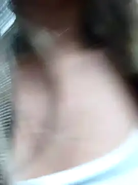 Snapshot of rachellboom chatting on 01/08/25, 10:58 rachellboom online show from 01/08/25, 10:58