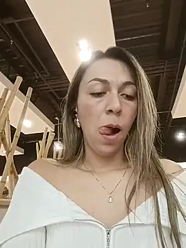 Snapshot of rachellboom chatting on 01/30/25, 11:02 rachellboom online show from 01/30/25, 11:02