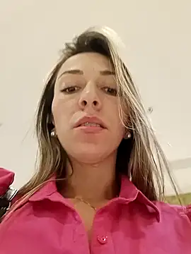 Snapshot of rachellboom chatting on 02/02/25, 02:59 rachellboom online show from 02/02/25, 02:59