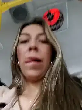 Snapshot of rachellboom chatting on 02/14/25, 05:57 rachellboom online show from 02/14/25, 05:57